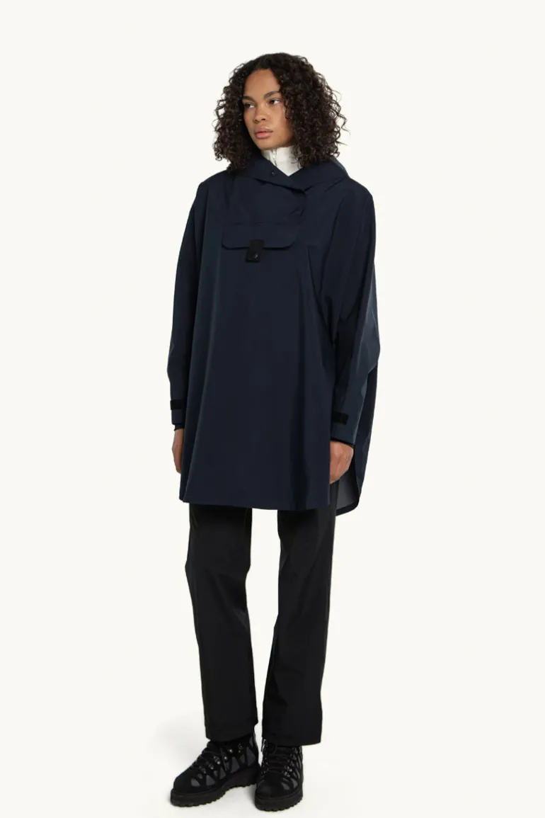 Bergen Poncho Dark Navy