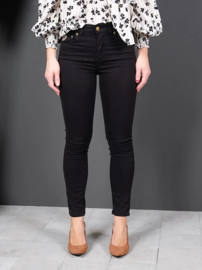 Celia Lea Soft Black
