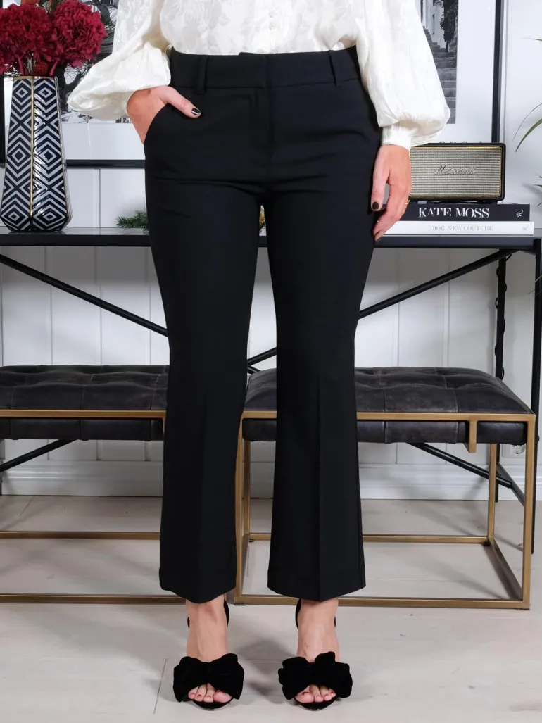 Clara Ankle Black