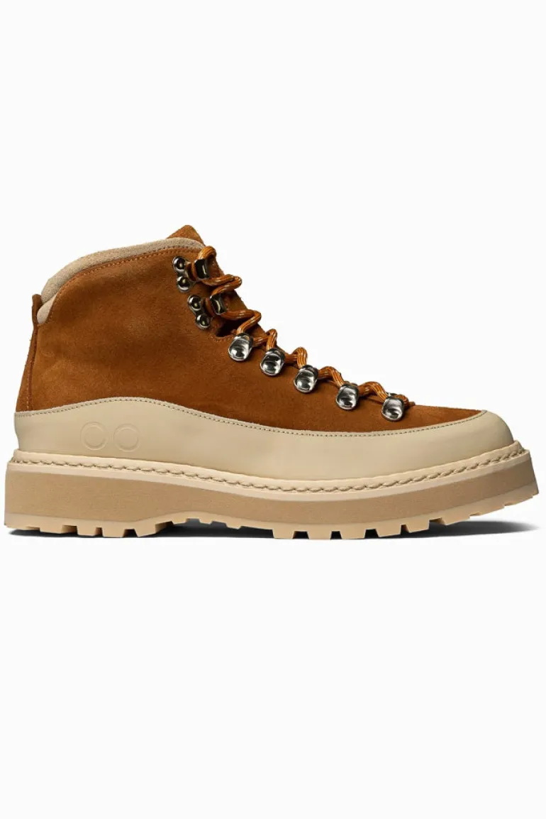 Hiking Core Cap Suede Cognac Cream