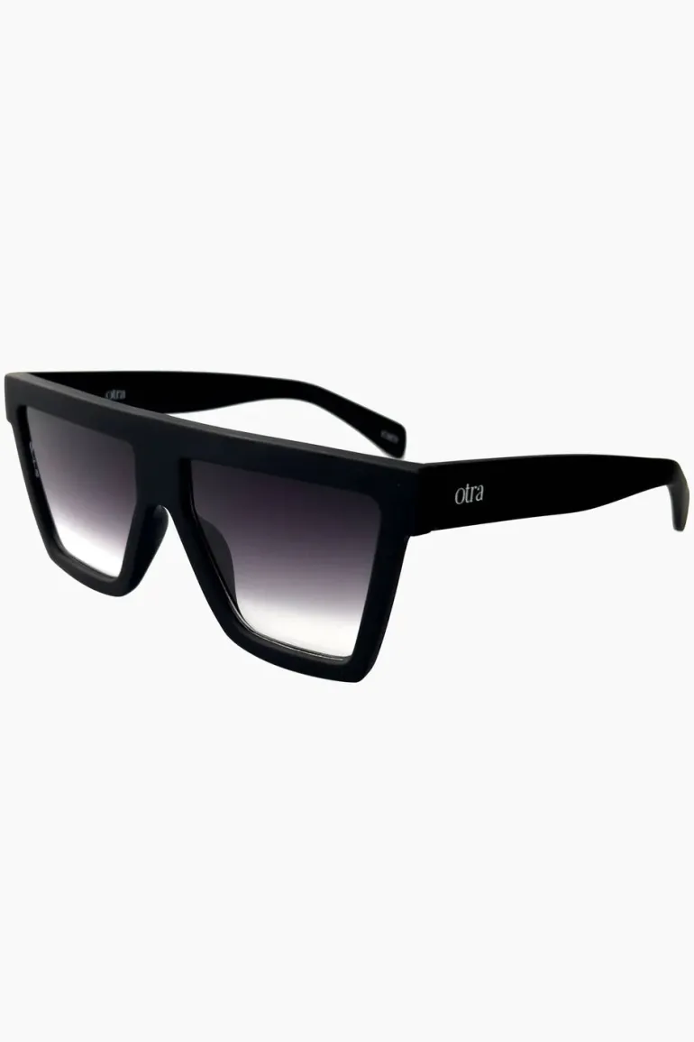 Rae Rubb Black Fade